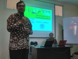 Dr Ir Nurrahman MSi di depan Maba Teknologi Pangan 2018